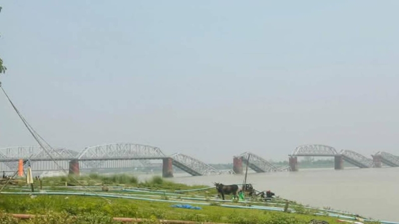 緬甸地震后，實皆有跨河大橋骨牌式斷裂。 WhatsHappeningInMyanmar@X.jpg