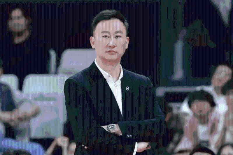 劉維偉是CBA知名教練，曾執教浙江稠州銀行男籃，2022年轉投青島男籃。