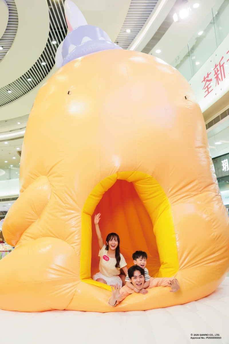 大家可走進7米高的巨型復活節派對造型GUDETAMA裝置彈、彈、彈。（圖片來源：荃新天地Citywalk）