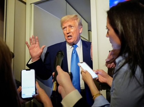 美國總統特朗普6日在空軍一號上表示，除非外國對美國的貿易逆差消失，否則他不會取消2日宣布的對等關稅措施。路透社