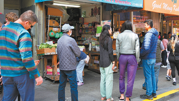 高關稅對華埠小商業帶來什么影響？