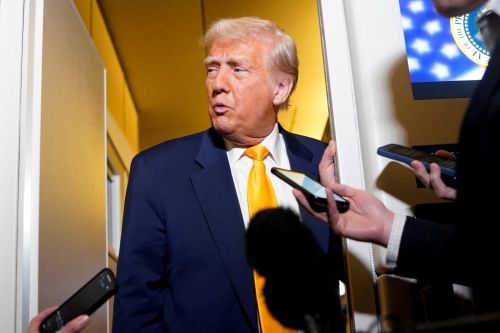 2025-04-13T152214Z_2143391738_RC2VWDAGCO58_RTRMADP_3_USA-TRUMP-PHYSICAL