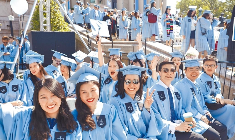 美國各頂尖大學都有不少中國留學生。 中新社.jpg