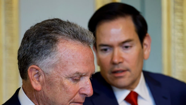 魯比奧（右）與威特科夫