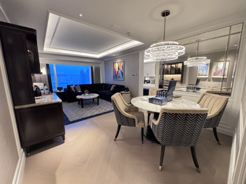 倫敦人名匯今年2月才正式開幕，這次試住的是有83平方米的一房式的查爾斯套房。