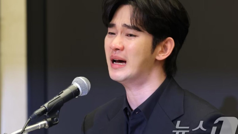 金秀賢一度哭到上氣不接下氣。
