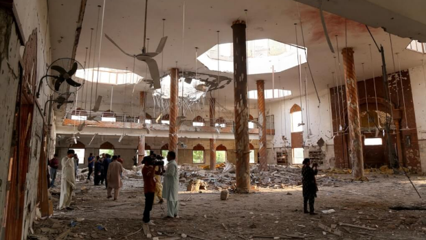 巴基斯坦巴哈瓦爾布爾一棟建筑物7日遭印度空襲，內部布滿殘骸。