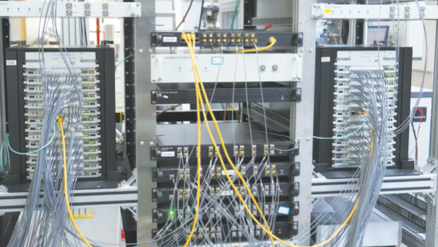 中國第四代自主量子計算測控系統“本源天機4.0”