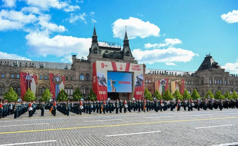 恢宏的紅場一片莊嚴的盛典氣氛。