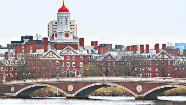 哈佛大學校園意識形態爭奪戰愈演愈烈