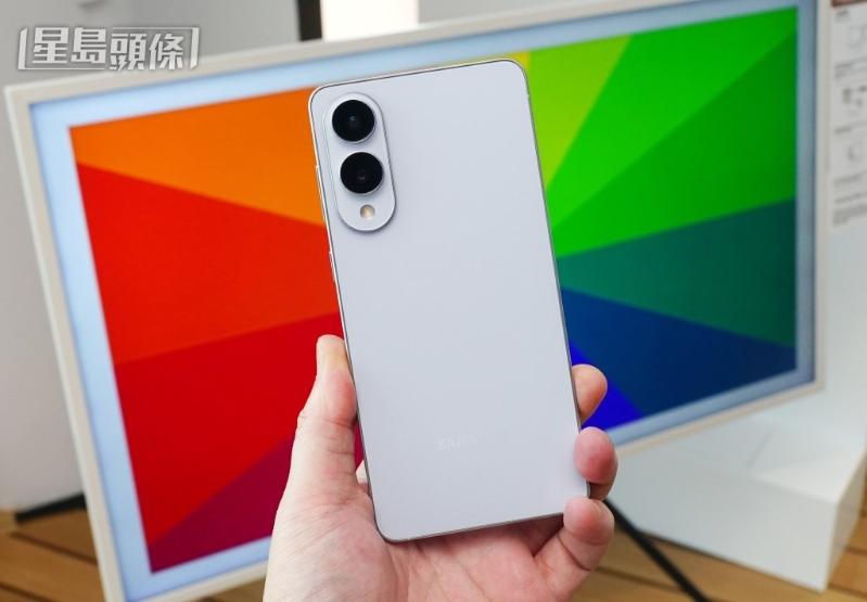 Galaxy S25 Edge重量只有163g，拿上手誤以為是Dummy機。