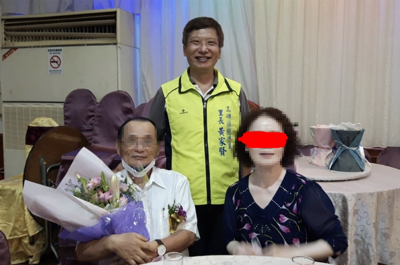 離譜肇事者余姓老翁（下排左）遭憤怒鄉民肉搜，起底正臉照。