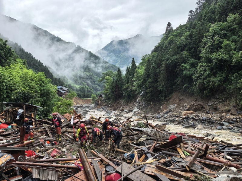 廣西桂林市龍勝縣泗水鄉三舍村突發山洪泥石流災害。
