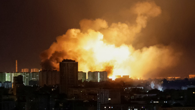 2025年5月24日，俄羅斯無人機和導彈襲擊烏克蘭基輔，引發劇烈爆炸。