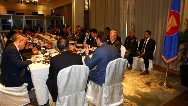 美國防長赫格塞思與東盟防務領導人舉行多邊會議。