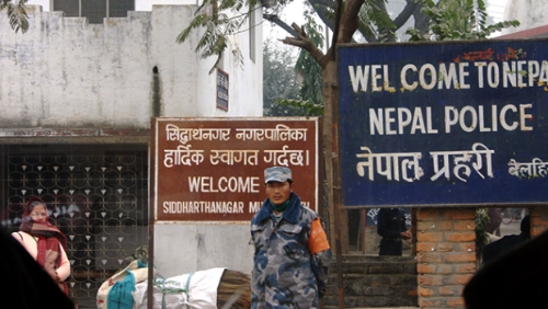 印度和尼泊爾邊境基本不設防。