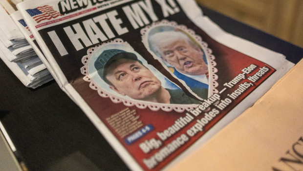 美國總統特朗普和世界首富馬斯克（Elon Musk）公開翻臉，6日成為媒體頭版頭條新聞。