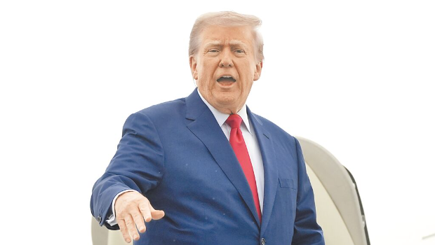 特朗普12+7國旅行禁令生效 特朗普12+7國旅行禁令生效