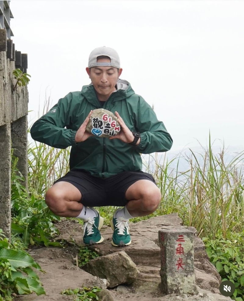 趙駿亞過去曾因毆打女友、推倒警員的暴力丑聞，幾度登上新聞版面。