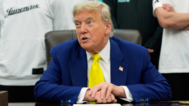 特朗普在華盛頓白宮橢圓形辦公室接見尤文圖斯足球俱樂部成員