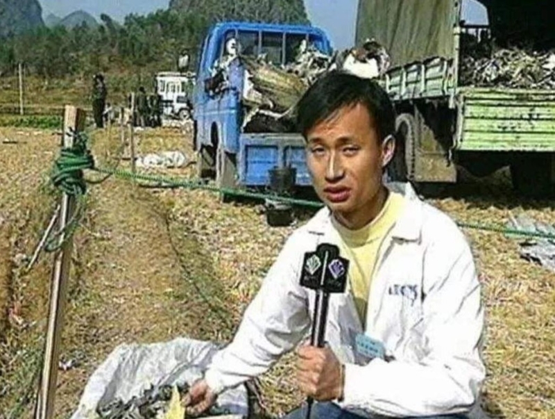 桂林空難發生后，30多噸的客機只找回約2噸的碎片。網圖