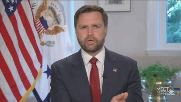 當地時間22日，萬斯出現在NBC的一檔節目中。