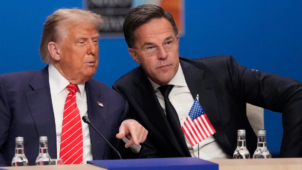 特朗普與北約秘書長