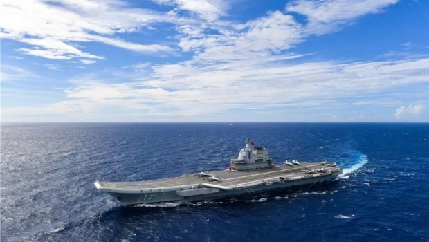 由航空母艦山東艦，導彈驅逐艦延安艦、湛江艦，導彈護衛艦運城艦組成的海軍艦艇編隊，將于7月3日至7日訪港