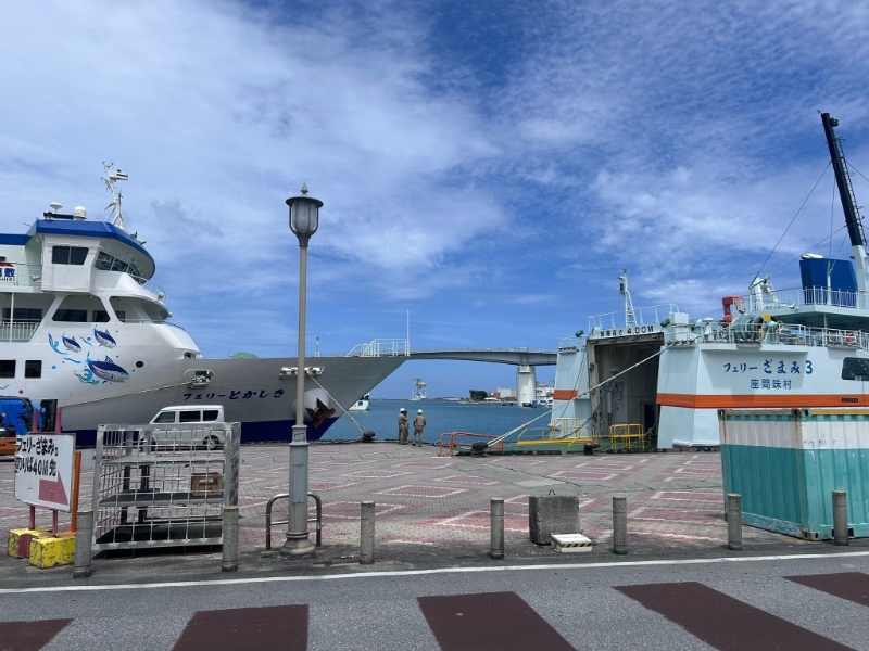 日本氣象廳發出海嘯注意警報，圖為日本沖繩實況。