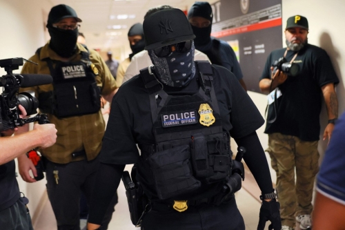 執法人員 執法人員