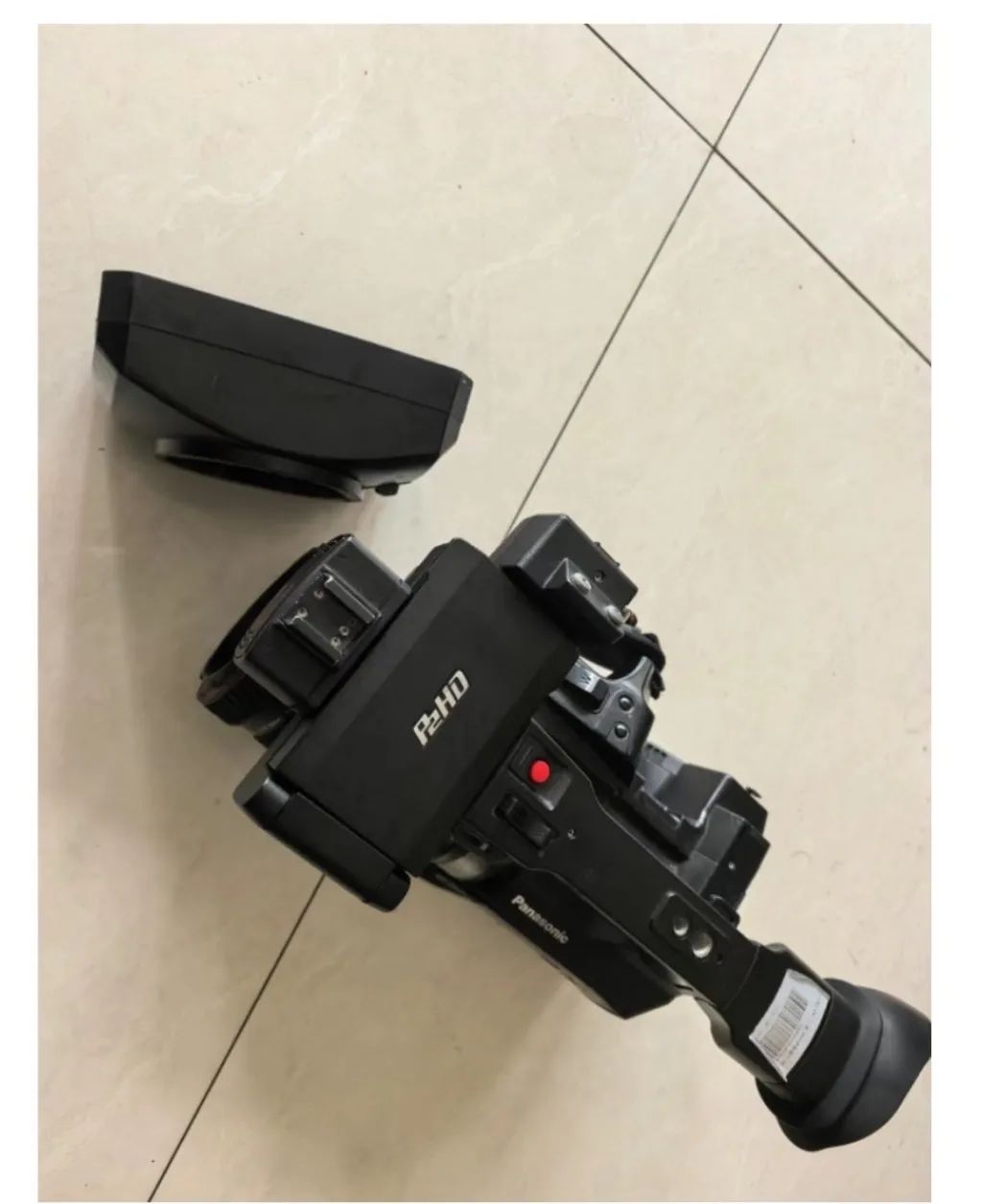 被損壞的攝像機 被損壞的攝像機