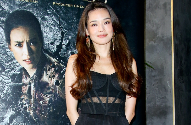 舒淇從三級片女星轉型，王晶爆她遭資深影帝加戲。