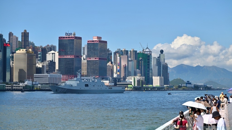 訪港軍艦途經尖沙咀海傍期間 訪港軍艦途經尖沙咀海傍期間