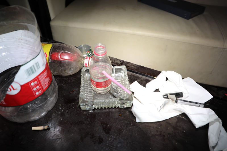 天子酒店吸毒工具 天子酒店吸毒工具