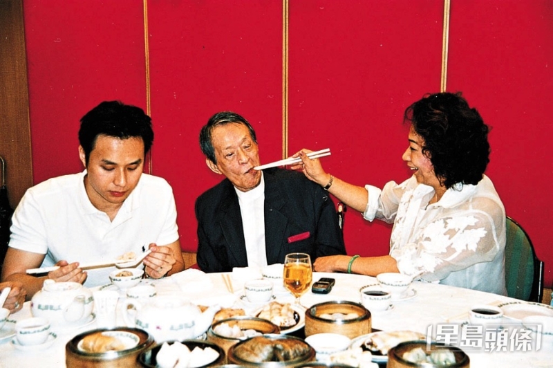 蝦嬸陪伴他走過了人生最后的階段。