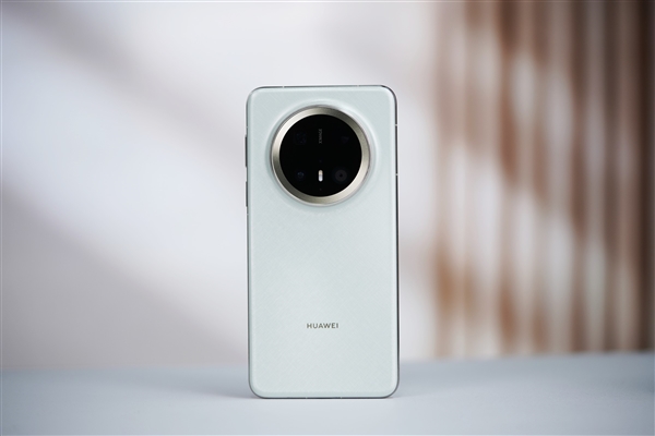 波蘭前副總理怒斥美國：過去我用華為手機 現在卻買不到了