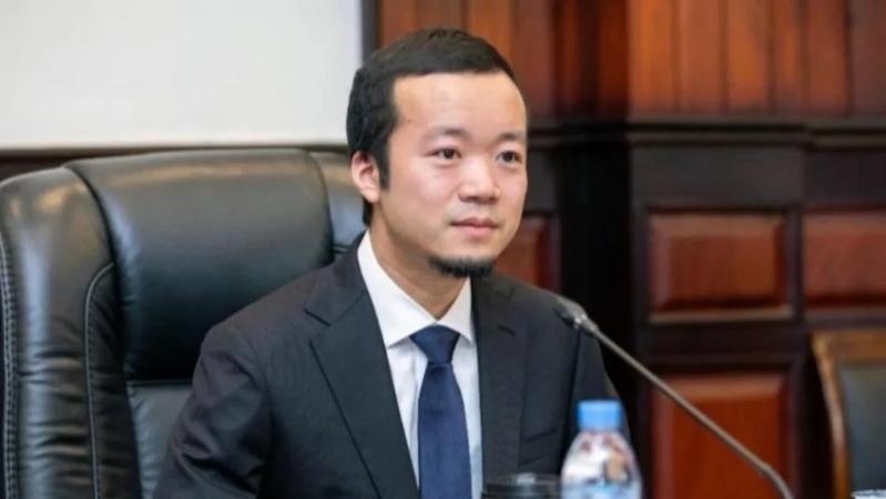 好色陳志購游艇開淫亂派對細節曝光