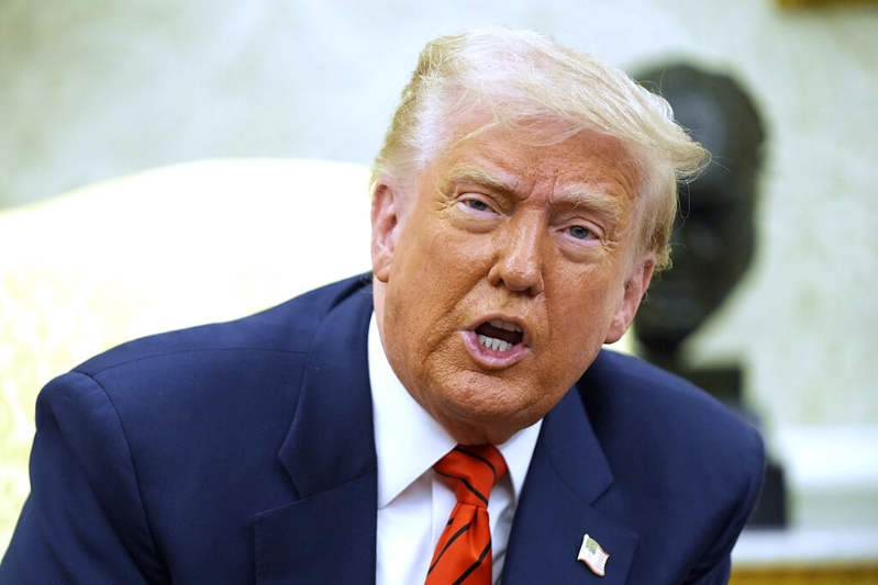 路透引述消息人士說法報導，美國總統特朗普可能暫緩對半導體開征關稅。